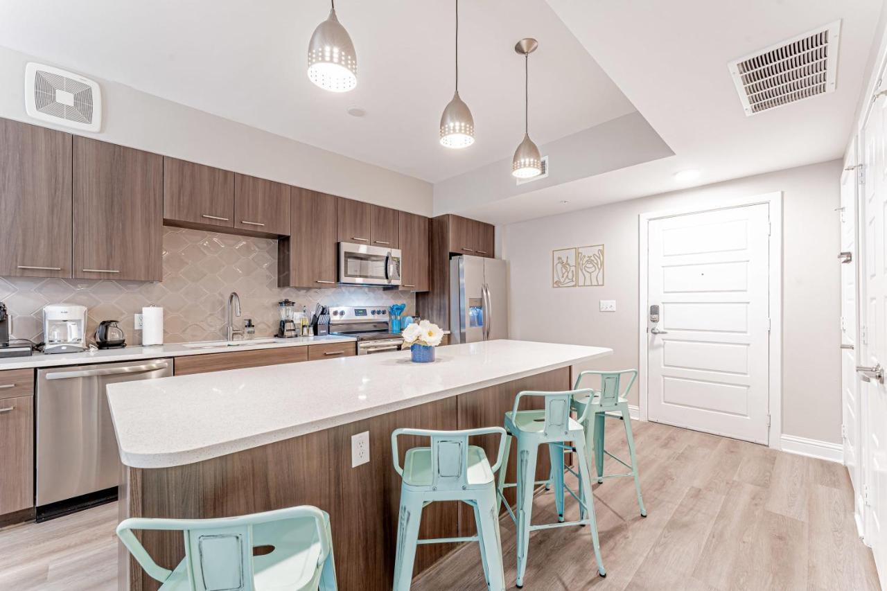 Upscale Modern Apts - Free Parking, Fast Wifi, Courtyard Apartment Austin Exterior photo
