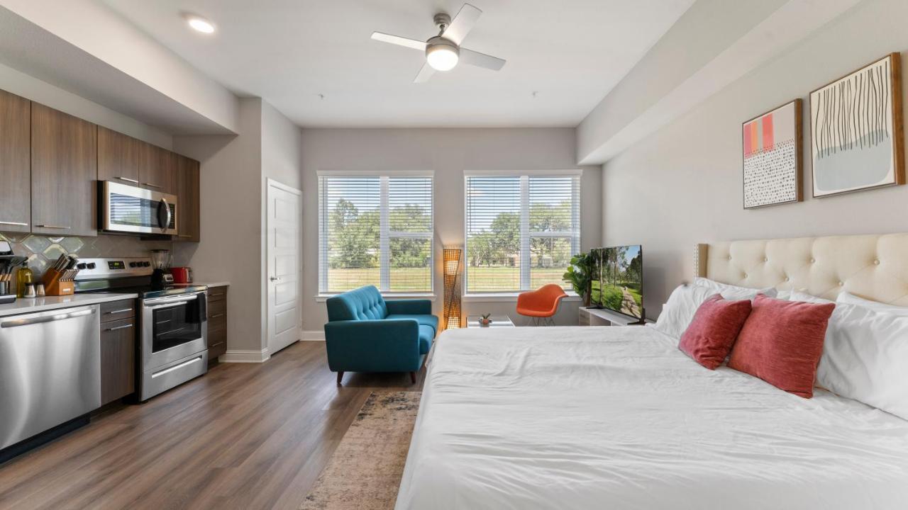 Upscale Modern Apts - Free Parking, Fast Wifi, Courtyard Apartment Austin Exterior photo
